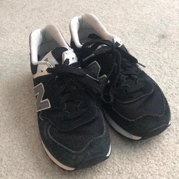 New balance tennis shoes - Picture 6 of 6